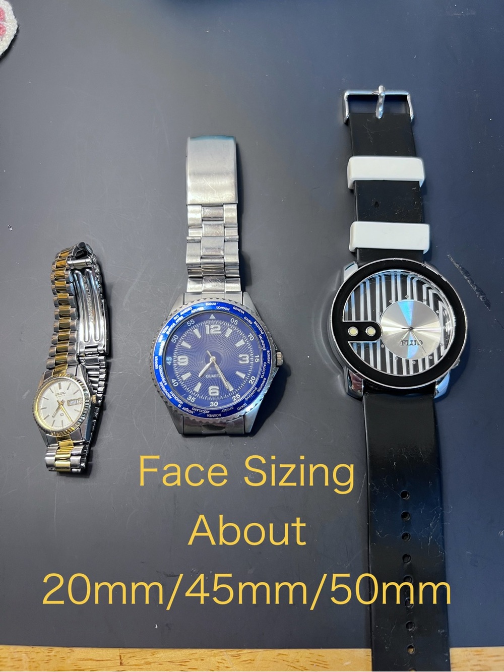 Blue Dial Men's Quartz Watch, turntable world city bezel, new battery - Picture 8 of 8